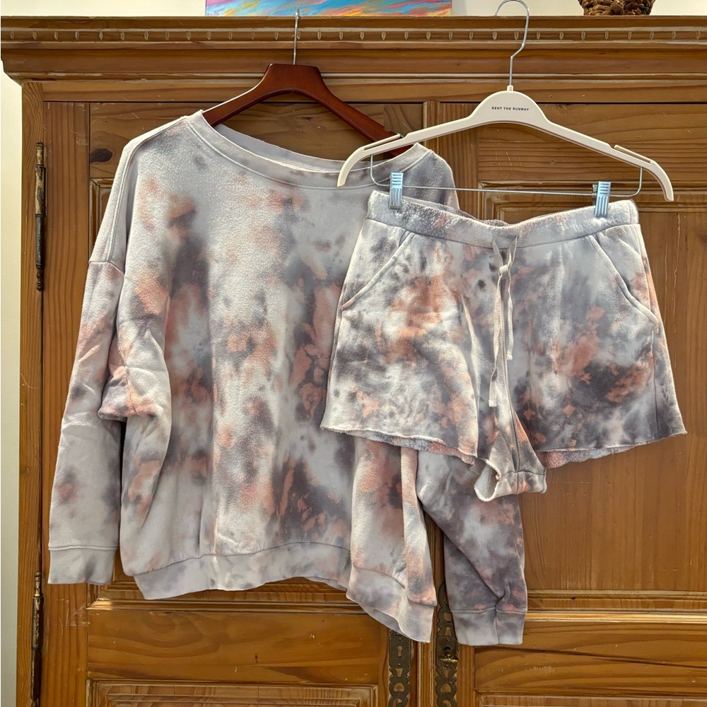 Free People Tie Dye Set